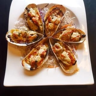 Baked Green Mussels